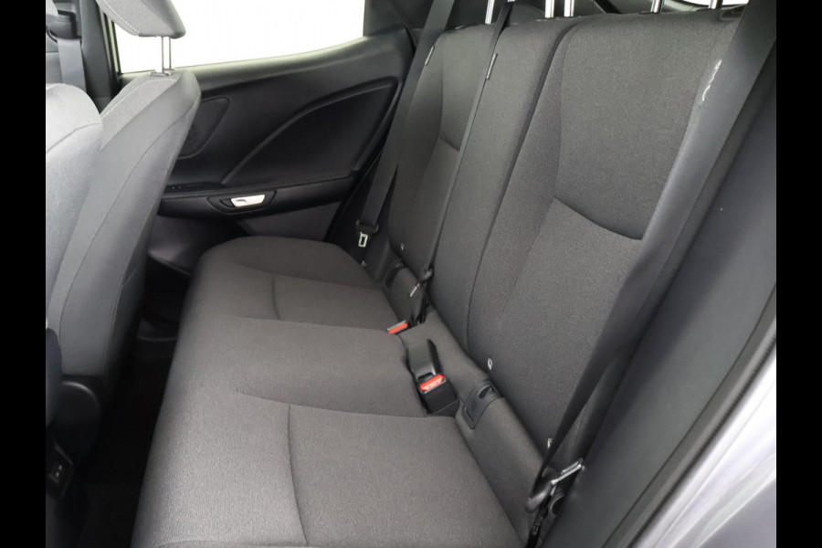 Lexus LBX 1.5 Business Line 2WD | Dodehoek detectie | Stuur- & Stoelverwarming | Navigatie | Parkeersensoren |
