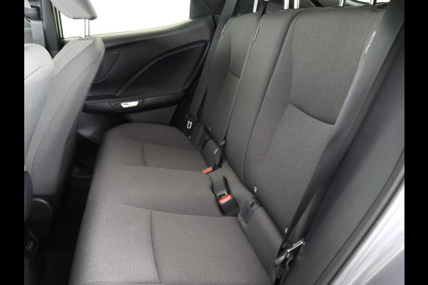Lexus LBX 1.5 Business Line 2WD | Dodehoek detectie | Stuur- & Stoelverwarming | Navigatie | Parkeersensoren |