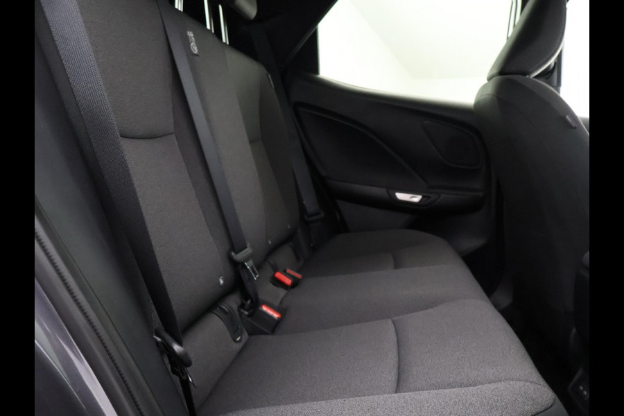 Lexus LBX 1.5 Business Line 2WD | Dodehoek detectie | Stuur- & Stoelverwarming | Navigatie | Parkeersensoren |