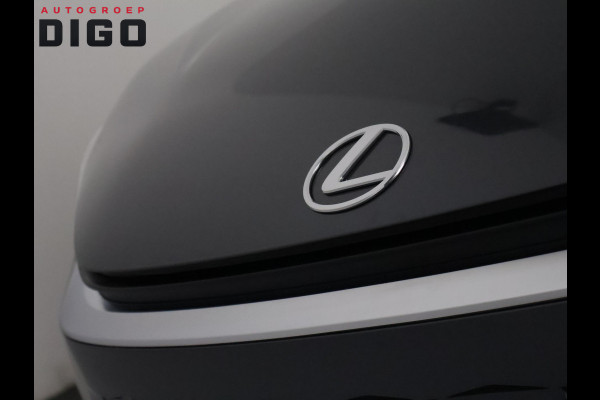 Lexus LBX 1.5 Business Line 2WD | Dodehoek detectie | Stuur- & Stoelverwarming | Navigatie | Parkeersensoren |