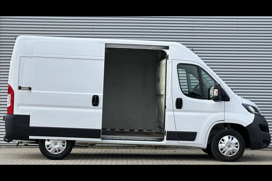 Peugeot Boxer 2.2 BlueHDi 120 L2H2 Airco|Navi|Camera|Trekhaak