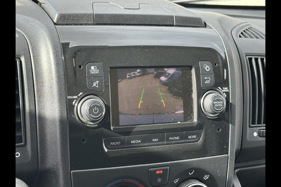 Peugeot Boxer 2.2 BlueHDi 120 L2H2 Airco|Navi|Camera|Trekhaak