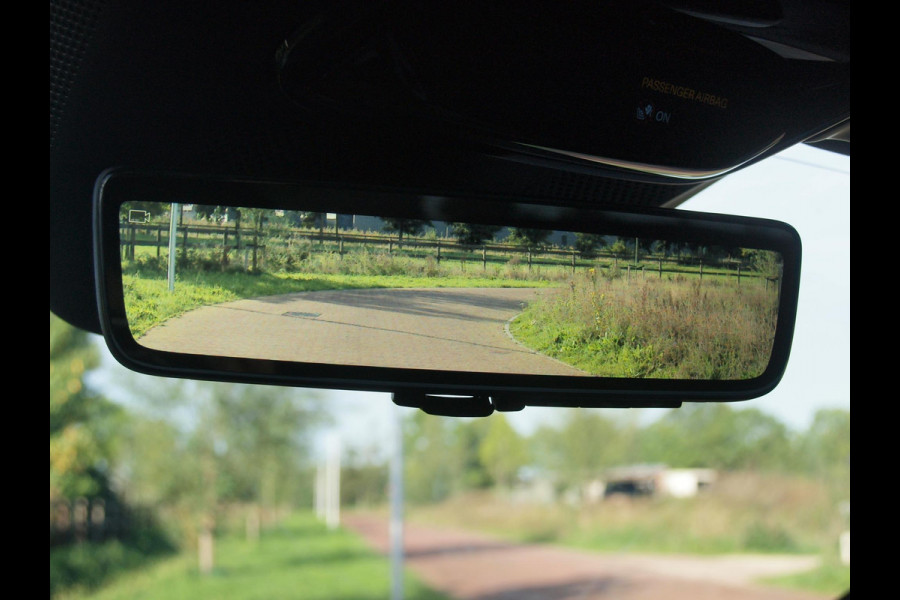 Polestar 4 Long Range Single motor 100 kWh | NL-Auto | Panoramadak | WLPT actieradius: 620 KM | 360 Camera | Sfeerverlichting |