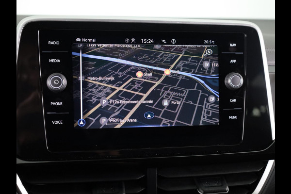 Volkswagen T-Roc 1.5 TSI R-Line 150 PK | Automaat (DSG) | Parkeersensoren Led | Keyless entry