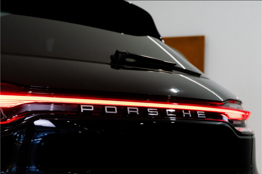 Porsche Macan 3.0 S 354PK | Pano | Matrix | Luchtvering | Sportuitlaat | Stoelverwarming & Koeling | 12 MND Garantie