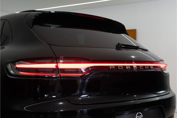 Porsche Macan 3.0 S 354PK | Pano | Matrix | Luchtvering | Sportuitlaat | Stoelverwarming & Koeling | 12 MND Garantie
