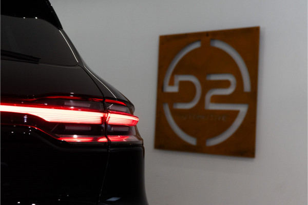Porsche Macan 3.0 S 354PK | Pano | Matrix | Luchtvering | Sportuitlaat | Stoelverwarming & Koeling | 12 MND Garantie