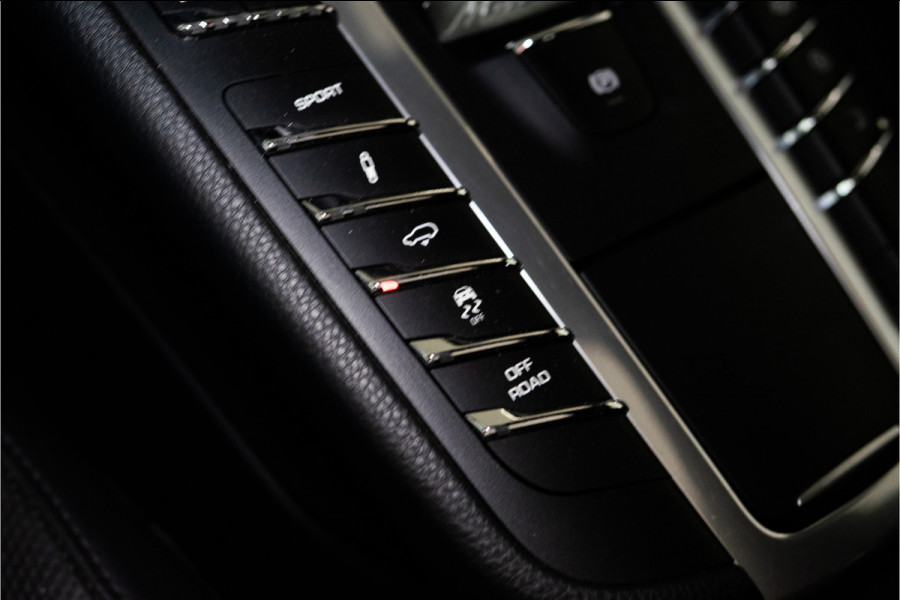 Porsche Macan 3.0 S 354PK | Pano | Matrix | Luchtvering | Sportuitlaat | Stoelverwarming & Koeling | 12 MND Garantie