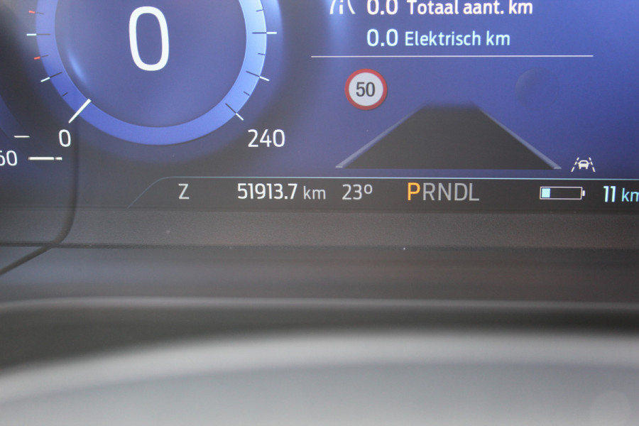 Ford Kuga 2.5 PHEV ST-Line X , 225pk , 1500kg Trekgewicht Climate control , Stoel en voorruitverwarming , Navigatie , Cruise control adaptief , Bluetooth , Camera