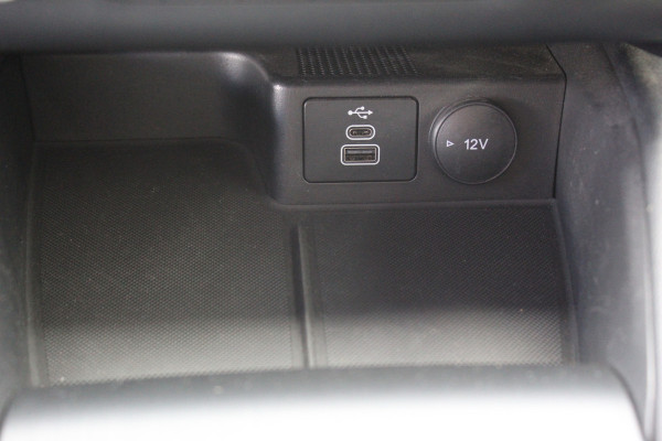 Ford Kuga 2.5 PHEV ST-Line X , 225pk , 1500kg Trekgewicht Climate control , Stoel en voorruitverwarming , Navigatie , Cruise control adaptief , Bluetooth , Camera