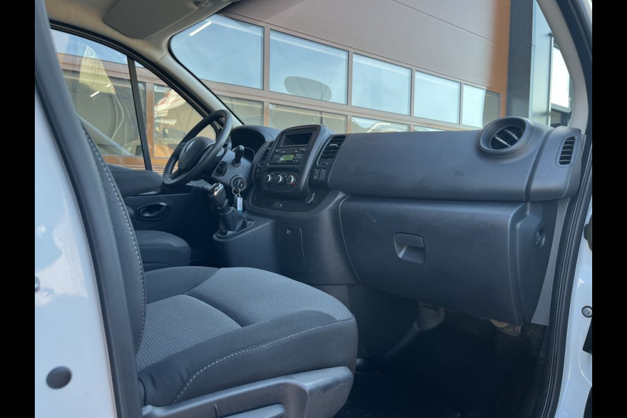 Renault Trafic 2.0 dCi 120pk L2 Comfort Lease €287 p/m, Trekhaak, 2 Schuifdeuren, Airco, PDC, Cruise controle, Onderhoudshistorie aanwezig
