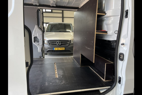Renault Trafic 2.0 dCi 120pk L2 Comfort Lease €287 p/m, Trekhaak, 2 Schuifdeuren, Airco, PDC, Cruise controle, Onderhoudshistorie aanwezig