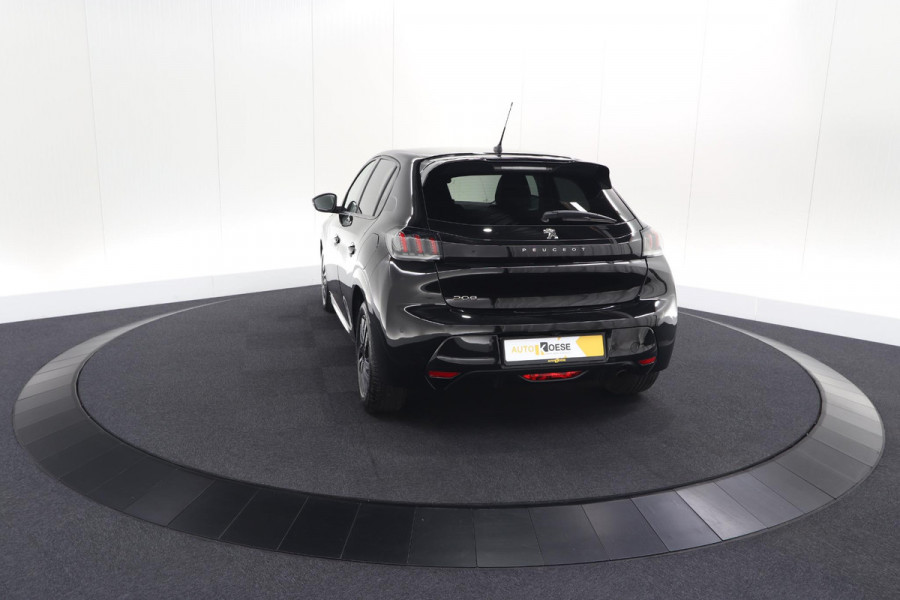 Peugeot 208 PureTech 100 EAT8 Allure Pack | Keyless | Camera | Navigatie | Parkeersensoren | Apple Carplay