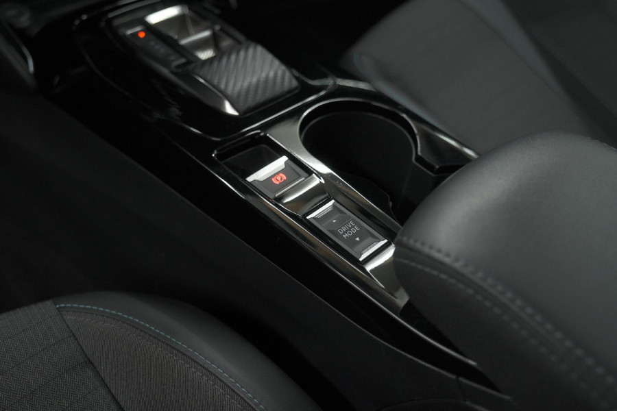 Peugeot 208 PureTech 100 EAT8 Allure Pack | Keyless | Camera | Navigatie | Parkeersensoren | Apple Carplay