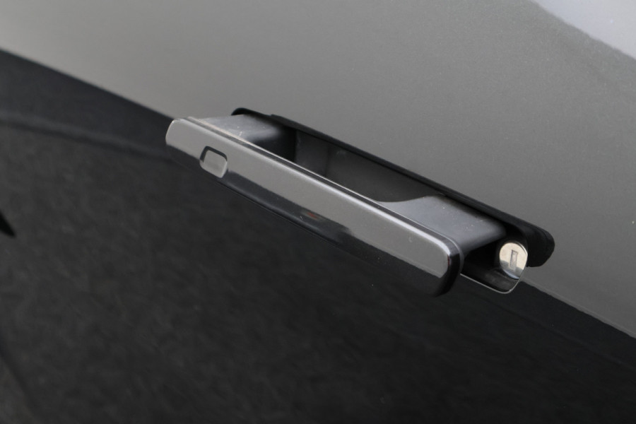Lynk & Co 08 1.5 More Panoramadak, H&K Sound, ACC, 360° Camera, Ventilatie/Massage Stoelen, DAB, 21''