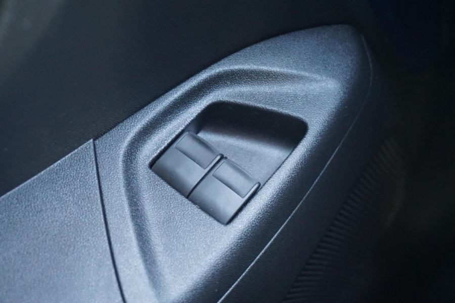Peugeot 108 1.0 e-VTi Allure/CARPLAY/LM VELGEN/LED/AIRCO!