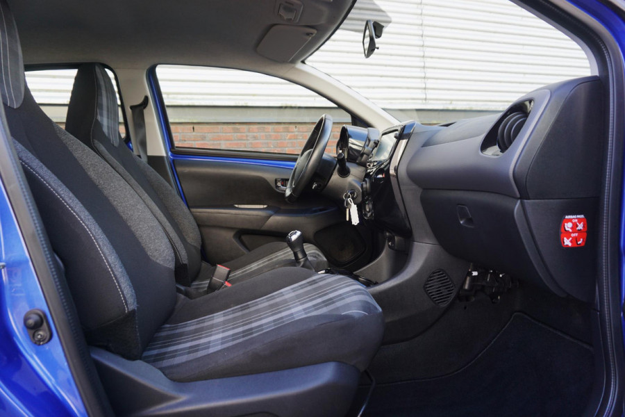 Peugeot 108 1.0 e-VTi Allure/CARPLAY/LM VELGEN/LED/AIRCO!