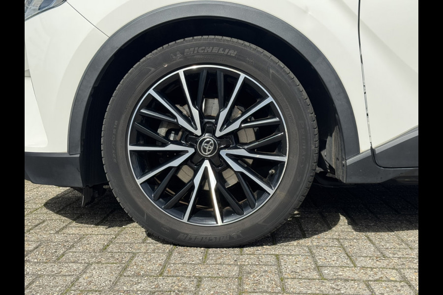 Toyota C-HR 1.8 Hybrid Dynamic | Trekhaak afn., Navi, Camera, Stoelverw., Adapt. Cruise | Dealeronderhouden | NAP |