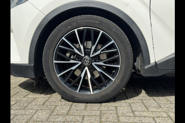 Toyota C-HR 1.8 Hybrid Dynamic | Trekhaak afn., Navi, Camera, Stoelverw., Adapt. Cruise | Dealeronderhouden | NAP |