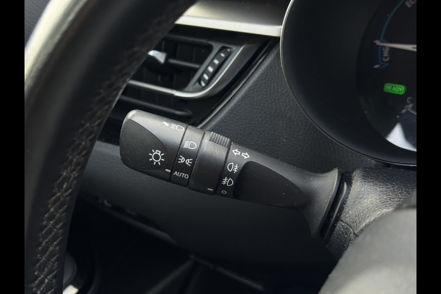 Toyota C-HR 1.8 Hybrid Dynamic | Trekhaak afn., Navi, Camera, Stoelverw., Adapt. Cruise | Dealeronderhouden | NAP |