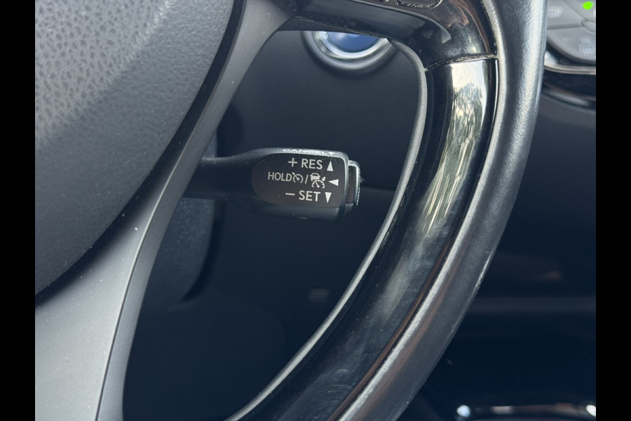 Toyota C-HR 1.8 Hybrid Dynamic | Trekhaak afn., Navi, Camera, Stoelverw., Adapt. Cruise | Dealeronderhouden | NAP |