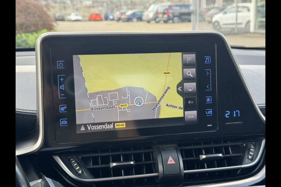 Toyota C-HR 1.8 Hybrid Dynamic | Trekhaak afn., Navi, Camera, Stoelverw., Adapt. Cruise | Dealeronderhouden | NAP |