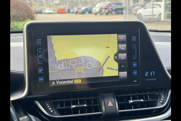 Toyota C-HR 1.8 Hybrid Dynamic | Trekhaak afn., Navi, Camera, Stoelverw., Adapt. Cruise | Dealeronderhouden | NAP |