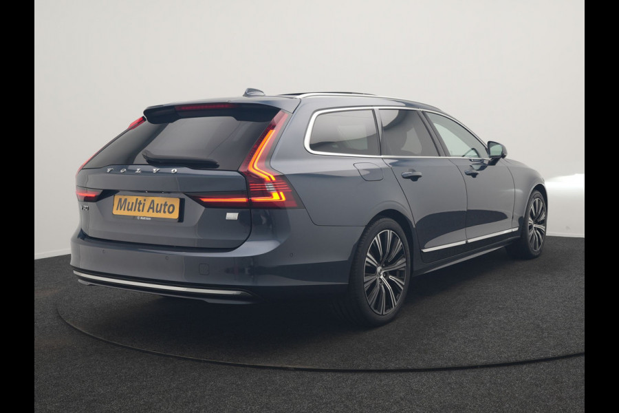 Volvo V90 T8 AWD Ultimate Bright LONG RANGE PHEV 350pk | Trekhaak Af Fabriek | Panodak | Adaptive Cruise | 360 Camera | Head Up | Lederen Sportstoelen Memory & Massage & Ventilatie | Bowers & Wilkins | Blis | Keyless | Stuur & Stoelen Verwarmd | Plug In Hybrid |