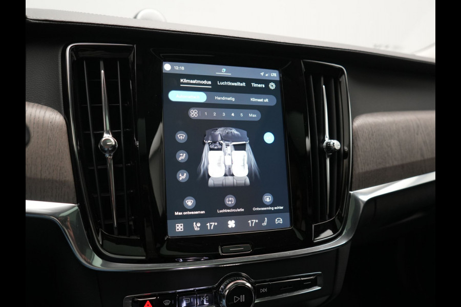 Volvo V90 T8 AWD Ultimate Bright LONG RANGE PHEV 350pk | Trekhaak Af Fabriek | Panodak | Adaptive Cruise | 360 Camera | Head Up | Lederen Sportstoelen Memory & Massage & Ventilatie | Bowers & Wilkins | Blis | Keyless | Stuur & Stoelen Verwarmd | Plug In Hybrid |