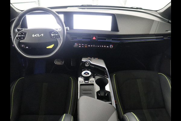 Kia EV6 GT AWD 77.4 kWh | SOH 98.1% | Panoramadak | Alcantara Seats | Head-up | Meridian Surround | Sfeerverlichting | Adaptive cruise | 360 camera | Stuur/stoel verwarming |