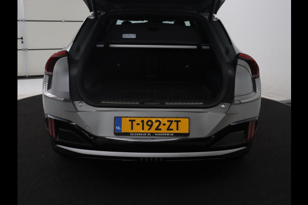 Kia EV6 GT AWD 77.4 kWh | SOH 98.1% | Panoramadak | Alcantara Seats | Head-up | Meridian Surround | Sfeerverlichting | Adaptive cruise | 360 camera | Stuur/stoel verwarming |