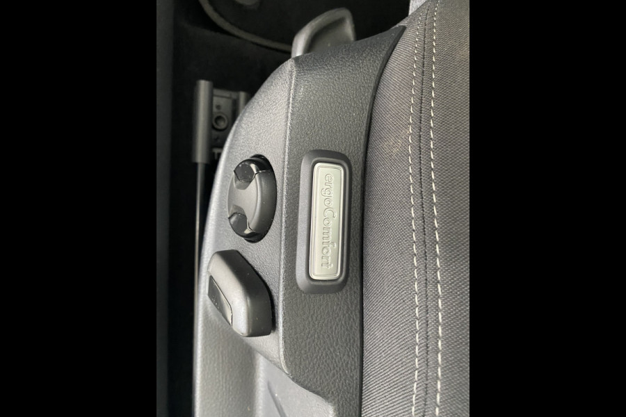 Volkswagen Passat Variant 1.5 TSI Comfortline Business stoelverwarming