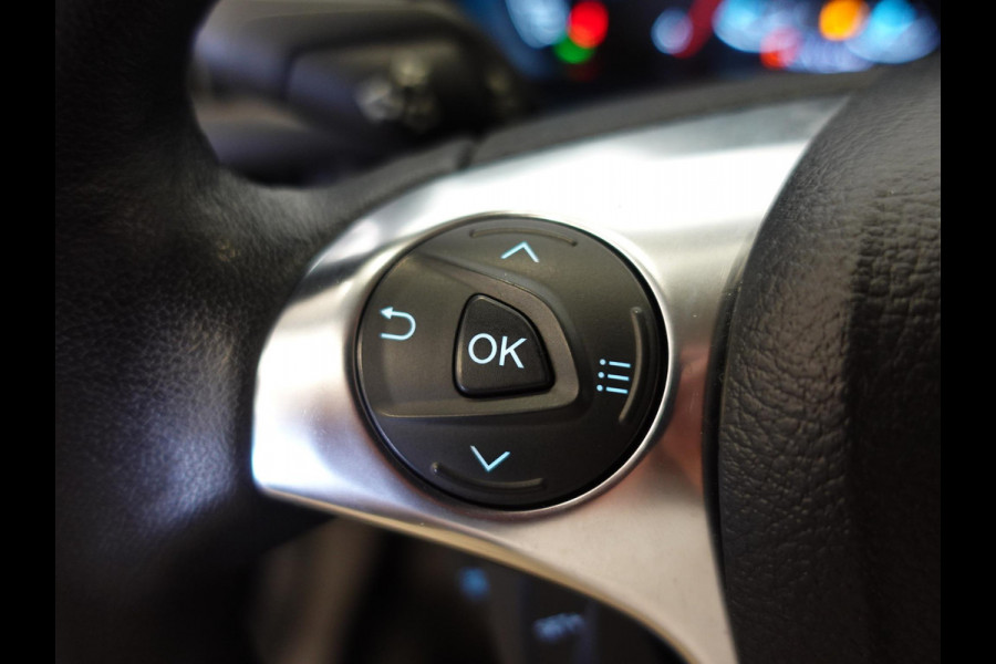 Ford Transit Connect 1.5 L2 Trend Automaat Navigatie Camera Trekhaak Parkeersensoren Cruise Control 3 Zits Carplay Apple Carplay / Android Auto