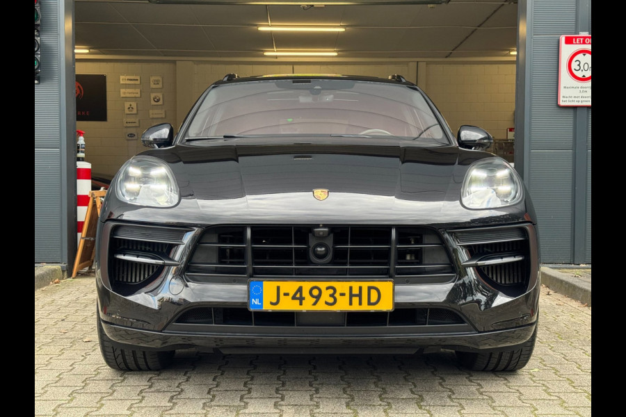 Porsche Macan 3.0 S / KERAMISCH / BURMESTER / 360 CAM / CARBON / 21 INCH / PANO / LUCHTVERING / TREKHAAK ELEKTR. / STOELVENT. !