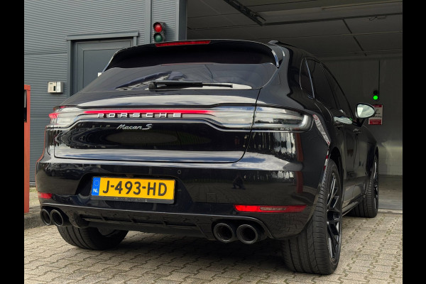 Porsche Macan 3.0 S / KERAMISCH / BURMESTER / 360 CAM / CARBON / 21 INCH / PANO / LUCHTVERING / TREKHAAK ELEKTR. / STOELVENT. !