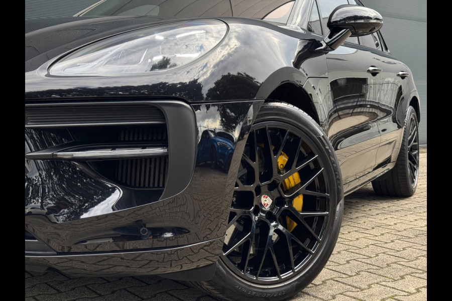 Porsche Macan 3.0 S / KERAMISCH / BURMESTER / 360 CAM / CARBON / 21 INCH / PANO / LUCHTVERING / TREKHAAK ELEKTR. / STOELVENT. !