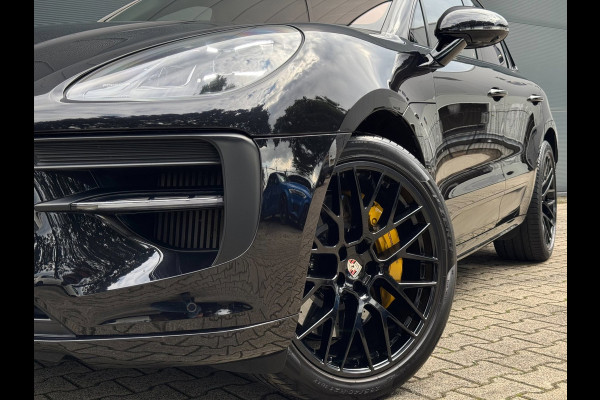 Porsche Macan 3.0 S / KERAMISCH / BURMESTER / 360 CAM / CARBON / 21 INCH / PANO / LUCHTVERING / TREKHAAK ELEKTR. / STOELVENT. !