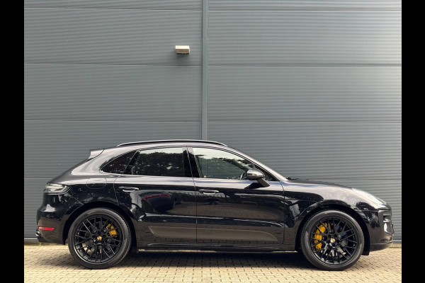 Porsche Macan 3.0 S / KERAMISCH / BURMESTER / 360 CAM / CARBON / 21 INCH / PANO / LUCHTVERING / TREKHAAK ELEKTR. / STOELVENT. !