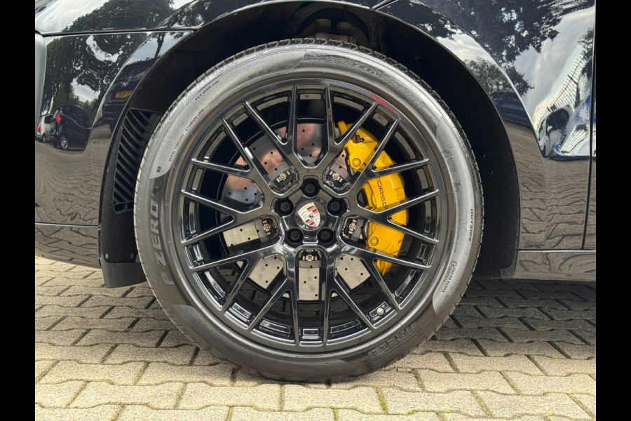 Porsche Macan 3.0 S / KERAMISCH / BURMESTER / 360 CAM / CARBON / 21 INCH / PANO / LUCHTVERING / TREKHAAK ELEKTR. / STOELVENT. !