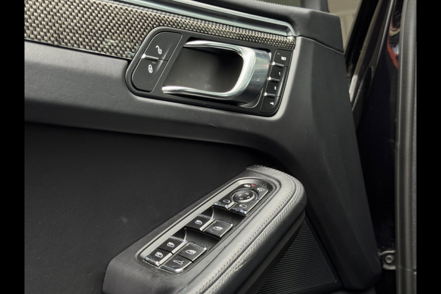 Porsche Macan 3.0 S / KERAMISCH / BURMESTER / 360 CAM / CARBON / 21 INCH / PANO / LUCHTVERING / TREKHAAK ELEKTR. / STOELVENT. !