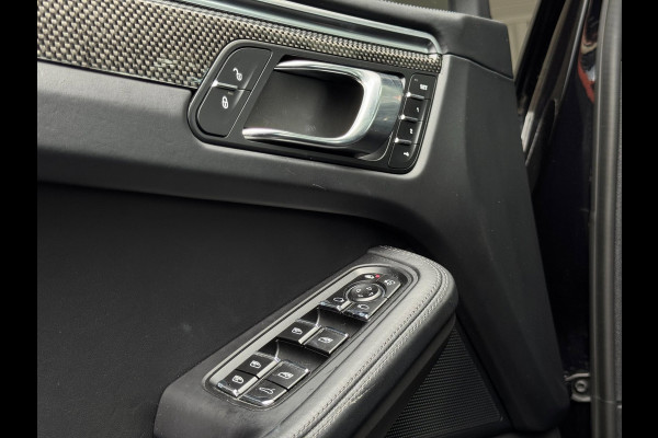 Porsche Macan 3.0 S / KERAMISCH / BURMESTER / 360 CAM / CARBON / 21 INCH / PANO / LUCHTVERING / TREKHAAK ELEKTR. / STOELVENT. !