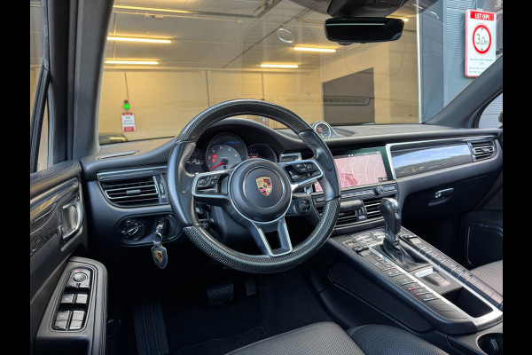 Porsche Macan 3.0 S / KERAMISCH / BURMESTER / 360 CAM / CARBON / 21 INCH / PANO / LUCHTVERING / TREKHAAK ELEKTR. / STOELVENT. !