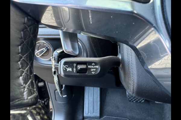 Porsche Macan 3.0 S / KERAMISCH / BURMESTER / 360 CAM / CARBON / 21 INCH / PANO / LUCHTVERING / TREKHAAK ELEKTR. / STOELVENT. !