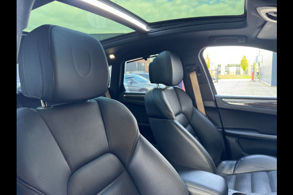 Porsche Macan 3.0 S / KERAMISCH / BURMESTER / 360 CAM / CARBON / 21 INCH / PANO / LUCHTVERING / TREKHAAK ELEKTR. / STOELVENT. !