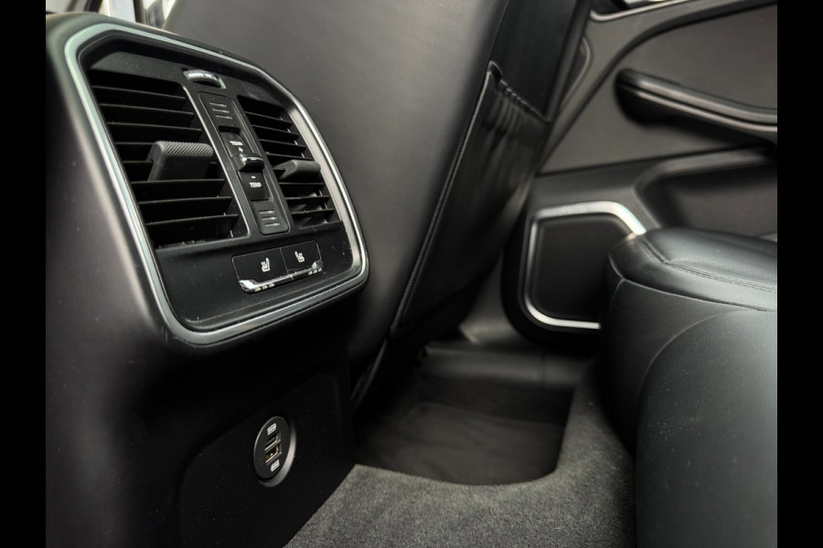 Porsche Macan 3.0 S / KERAMISCH / BURMESTER / 360 CAM / CARBON / 21 INCH / PANO / LUCHTVERING / TREKHAAK ELEKTR. / STOELVENT. !