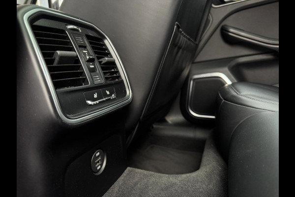 Porsche Macan 3.0 S / KERAMISCH / BURMESTER / 360 CAM / CARBON / 21 INCH / PANO / LUCHTVERING / TREKHAAK ELEKTR. / STOELVENT. !