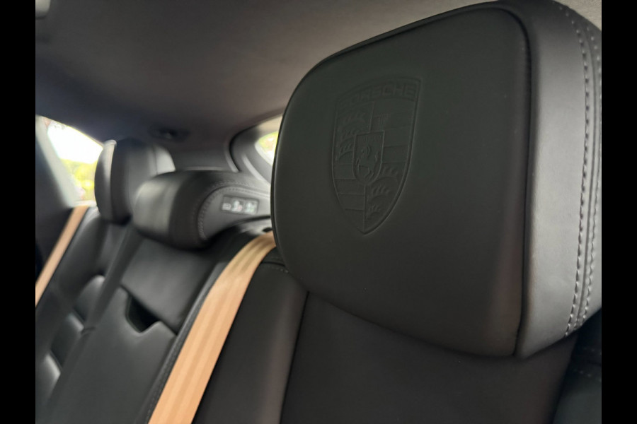 Porsche Macan 3.0 S / KERAMISCH / BURMESTER / 360 CAM / CARBON / 21 INCH / PANO / LUCHTVERING / TREKHAAK ELEKTR. / STOELVENT. !