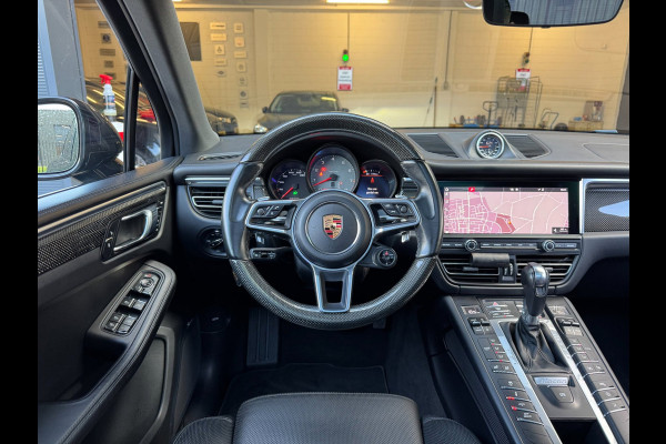 Porsche Macan 3.0 S / KERAMISCH / BURMESTER / 360 CAM / CARBON / 21 INCH / PANO / LUCHTVERING / TREKHAAK ELEKTR. / STOELVENT. !