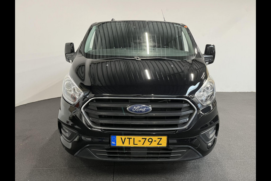 Ford Transit Custom 300 2.0 TDCI L2H1 Limited Dubbele cabine Navigatie Airco 2 Schuifdeuren Trekhaak Parkeersensoren Apple Carplay