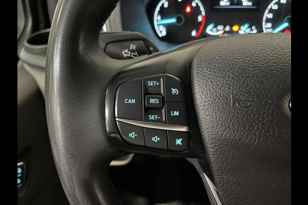 Ford Transit Custom 300 2.0 TDCI L2H1 Limited Dubbele cabine Navigatie Airco 2 Schuifdeuren Trekhaak Parkeersensoren Apple Carplay